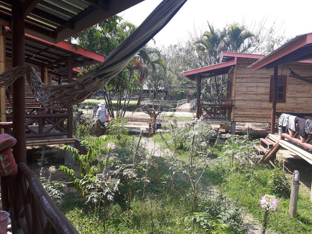 Family Hut Pai Hotel Ngoại thất bức ảnh